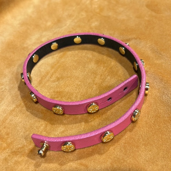 Tory Burch wrap around leather bracelet. EUC - Picture 1 of 5
